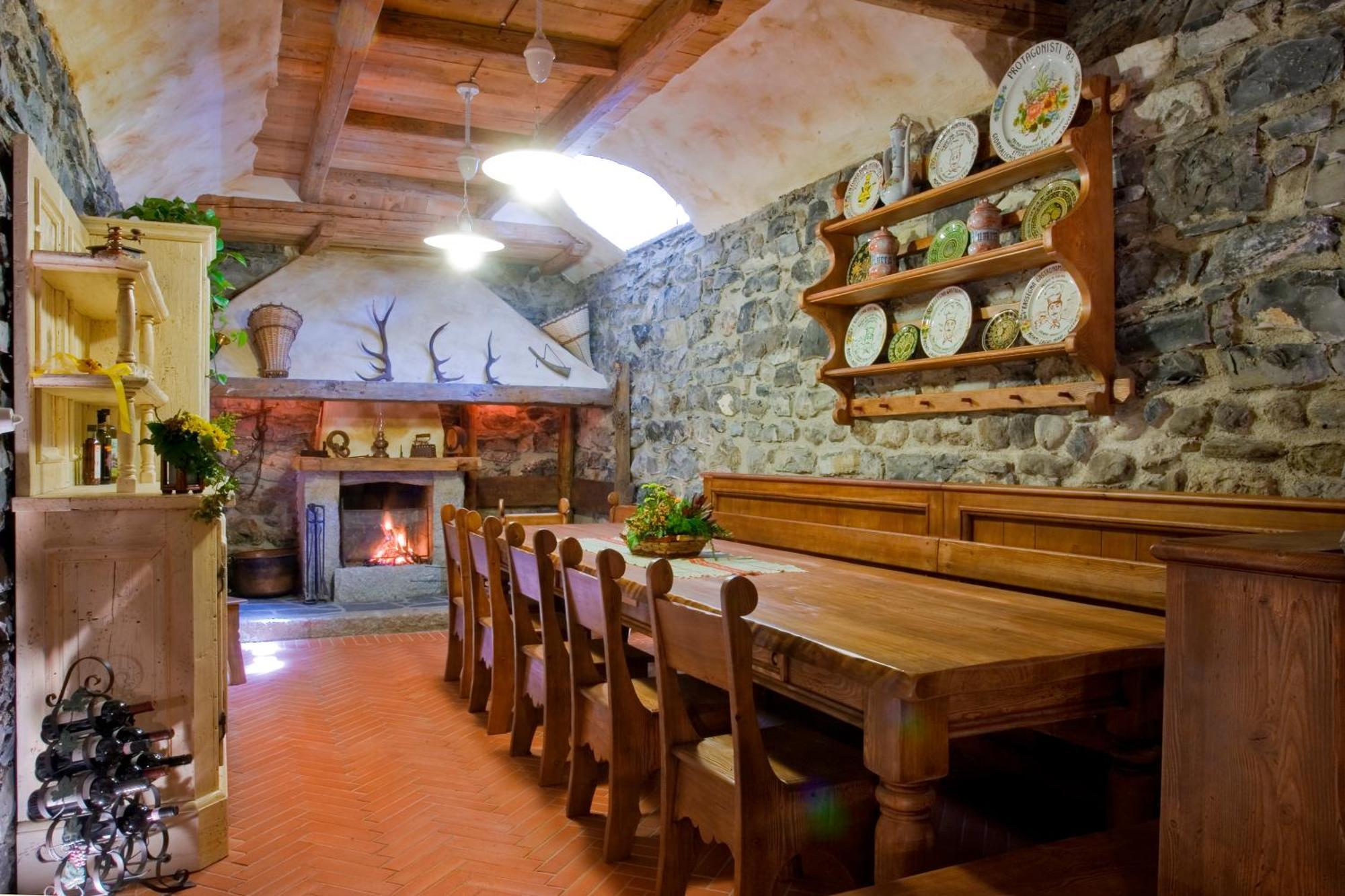 Albergo Ristorante Grigna Мандельо дел Ларио Екстериор снимка